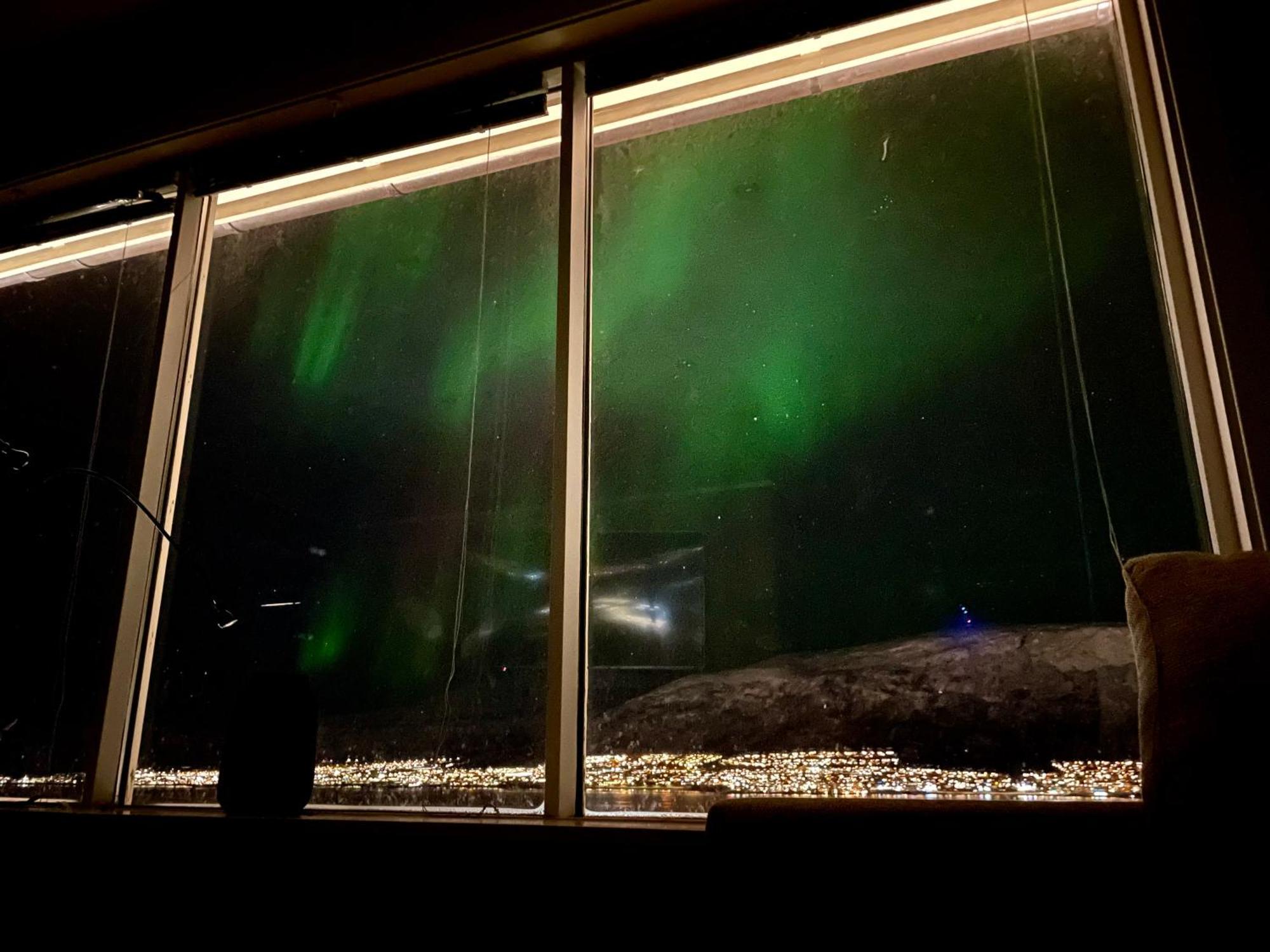 Penthouse With Panorama View And Great Location! Apartment Tromso Bagian luar foto