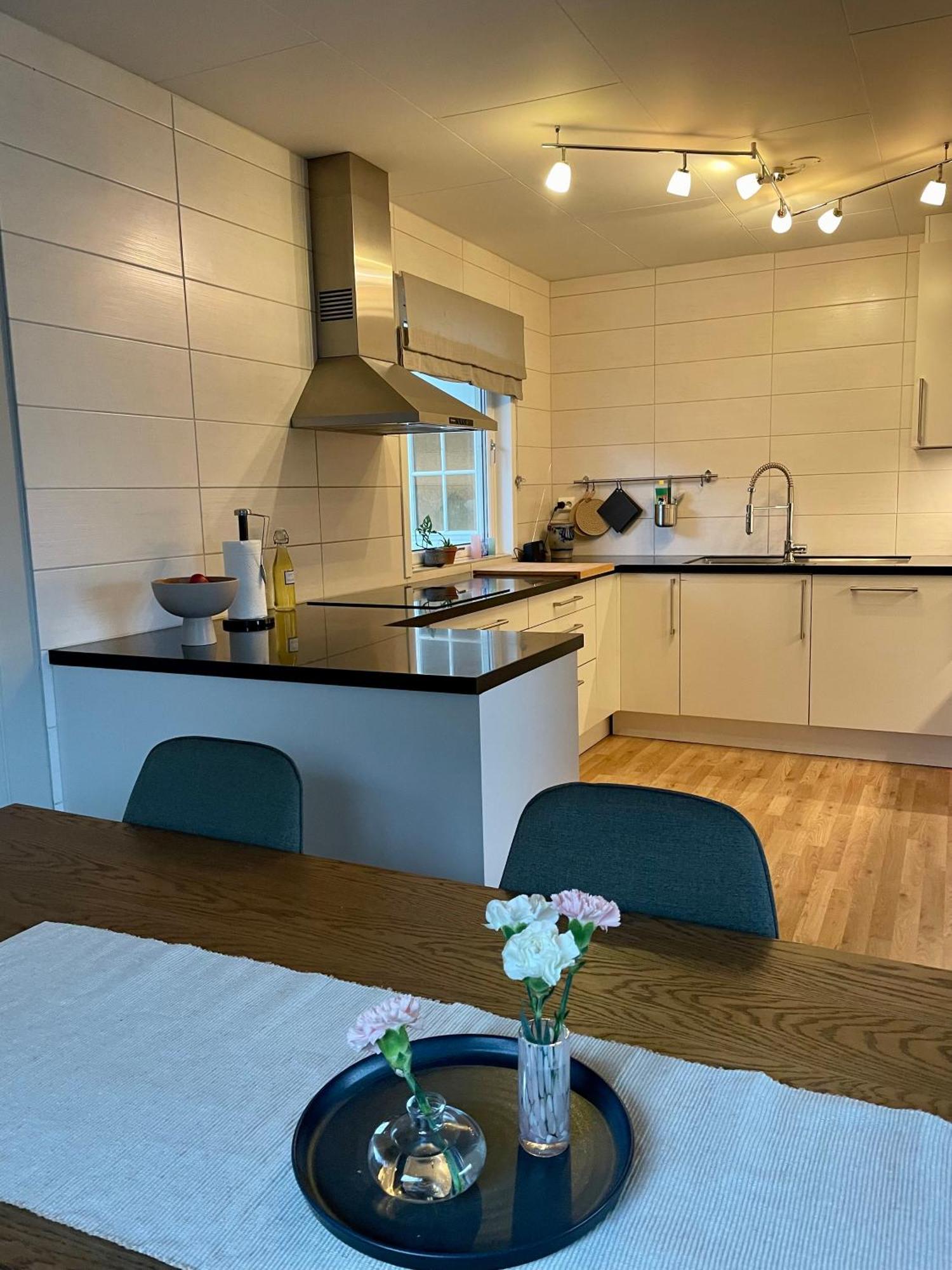Penthouse With Panorama View And Great Location! Apartment Tromso Bagian luar foto